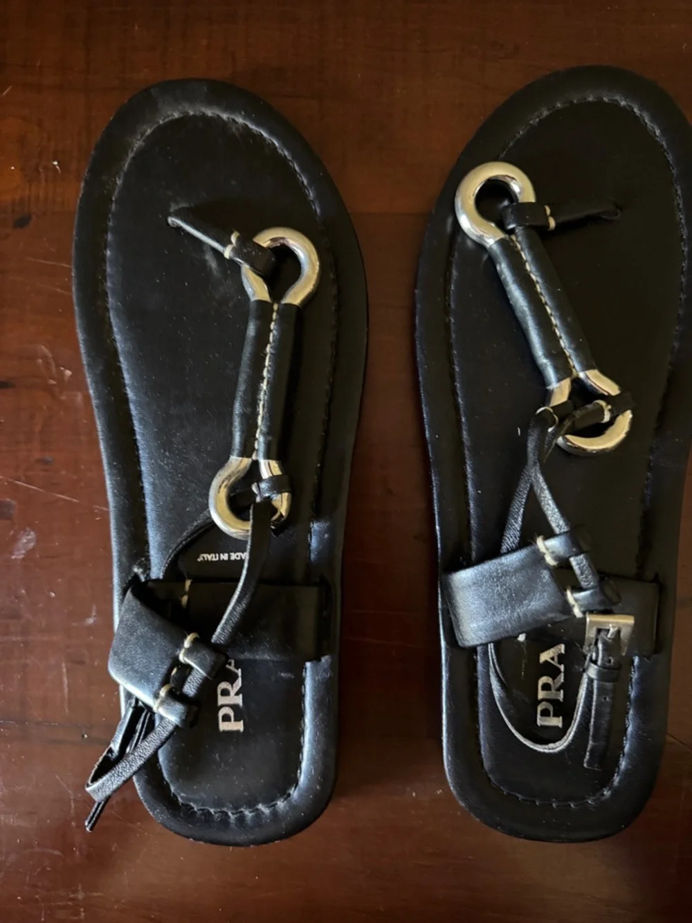 PRADA Black Leather Sandal with Gold Ring Accents - Vintage - Picture 3 of 6